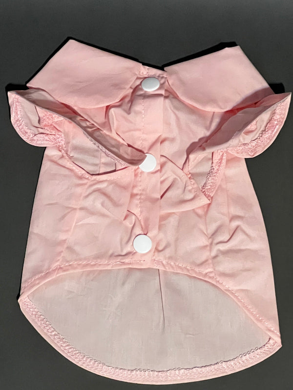 BLUSA CON CUELLO. PARA PERRO O GATO. FRESCA, DE VESTIR, CON UN BORDADO MUY DELICADO EN EL CUELLO, DE BOTONES.