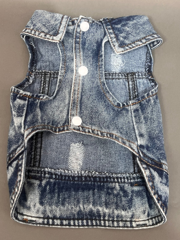 CHALECO CON BOTONES A PRESIÓN PARA PERRO O GATO. SIN MANGA, HECHO DE ALGODÓN, UNISEX, SE PUEDE USAR SOLO O CON CAMISA, JERSEY, POLO, PLAYERA. UNA PRENDA CON MUCHAS COMBINACIONES.