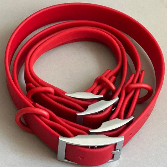 COLLAR PARA PERRO ROJA DE PVC, ES LIGERO, FACIL DE LAVAR, RESISTENTE EN 5 TAMAÑOS PARA RAZAS PEQUEÑAS, MEDIANAS Y GRANDES.