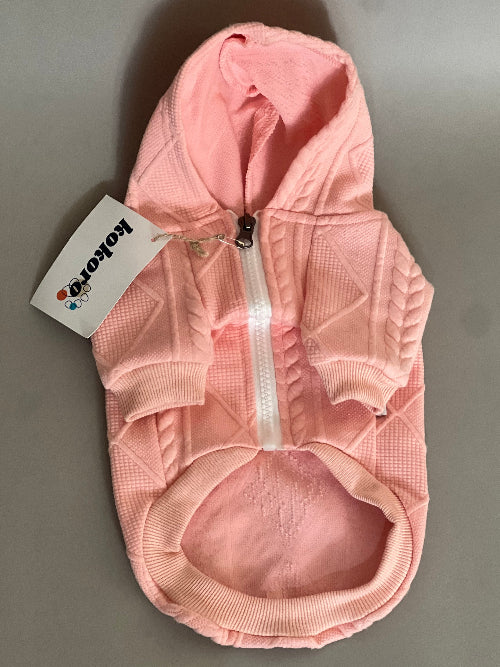 SUDADERA CON CAPUCHA EN COLOR ROSA, MUY ELEGANTE, IDEAL PARA DIAS FRESCOS O FRÌOS. PARA PERRO Y GATOS PEQUEÑOS A MEDIANOS. ES CON CIERRE, MANGA LARGA.