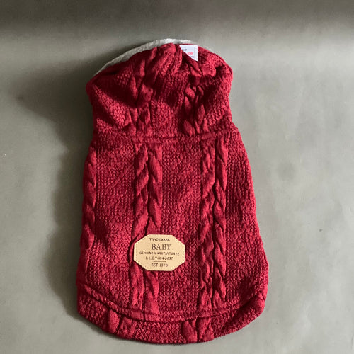 SUDADERA TEJIDA CON CAPUCHA , EN COLOR ROJO VINO,FORRADA EN TELA POLAR, ES SIN MANGA, MUY CALIENTITA IDEAL PARA PERRO Y GATO. COMODA Y ELEGANTE.