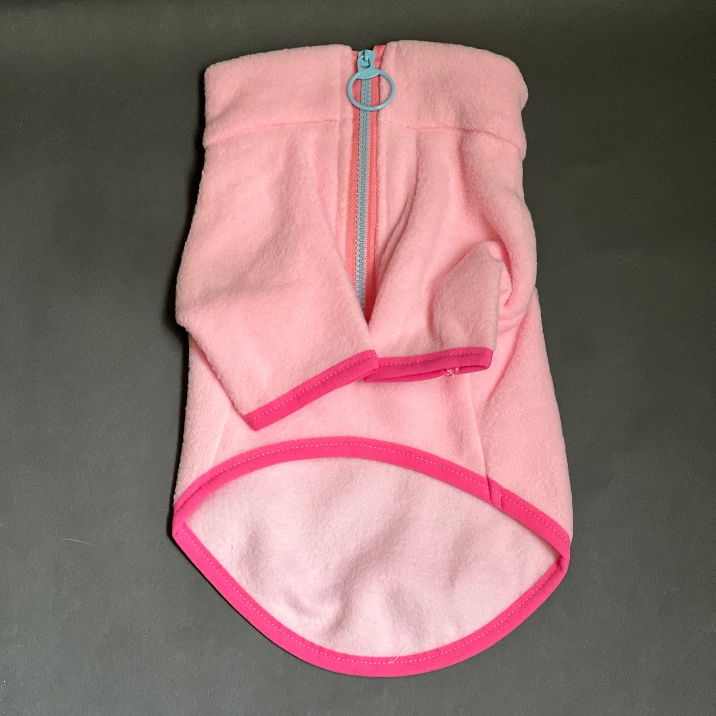 SUDADERA CON MEDIO CIERRE TELA POLAR, DELICIOSAS Y CALIENTITAS PARAR AZAS PEQUEÑAS Y GRANDES.COLOR ROSA
