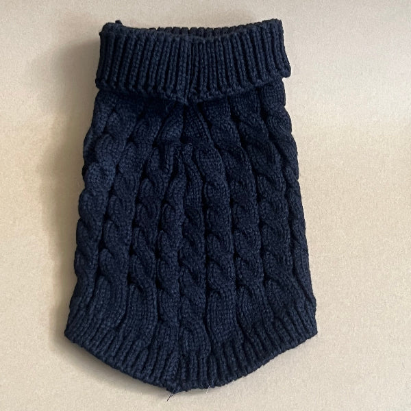 SUETER TEJIDO CUELLO TORTUGA, DE BUENA CALIDAD, CALIENTITO PARA RAZAS PEQUEÑAS. COLOR NEGRO