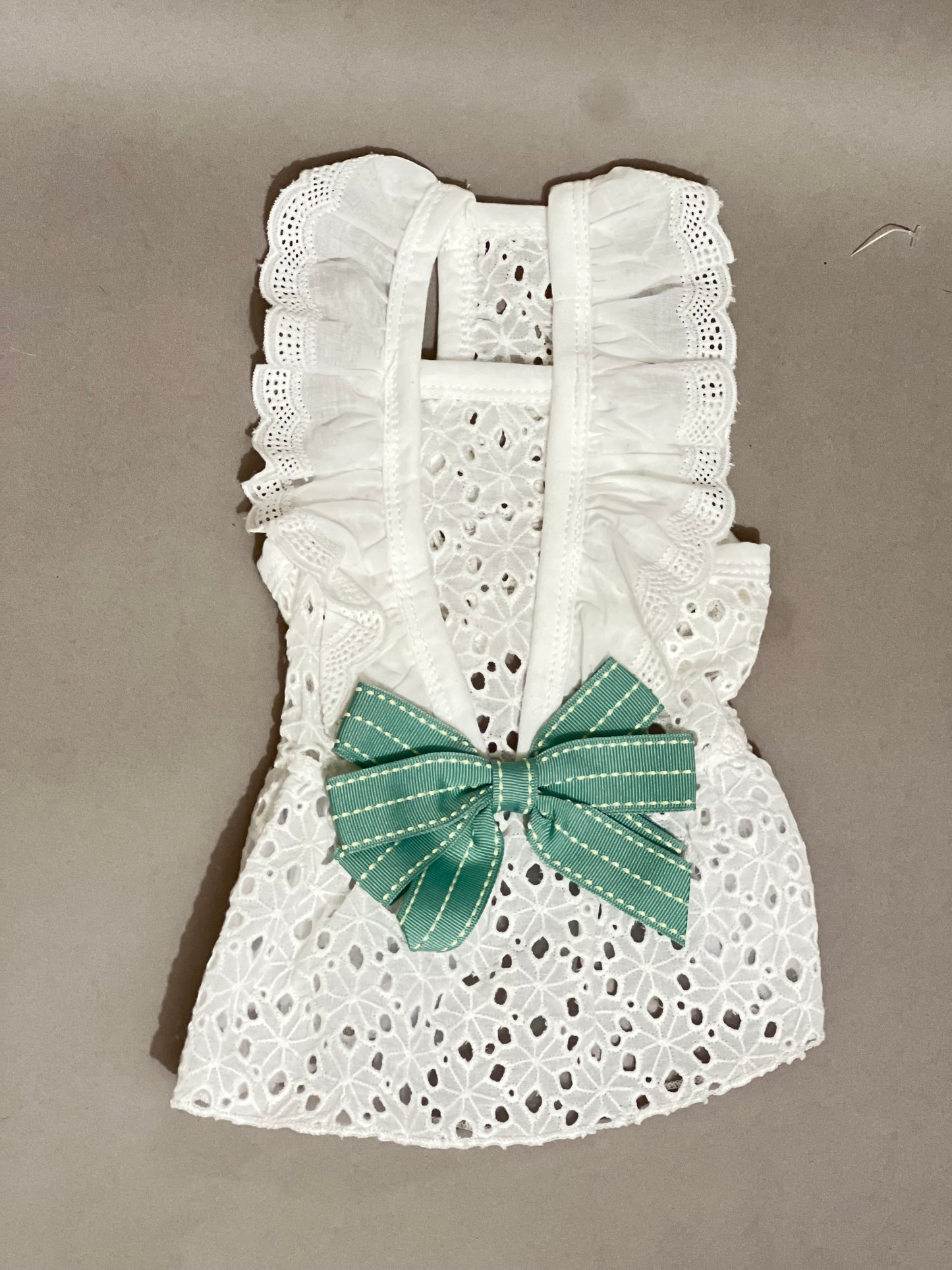 Vestido Blanco Tela Perforada