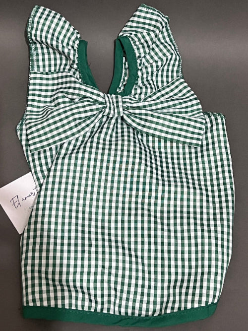 Blusa para perro y gato en cuadros color verde, fresca, coqueta, sin mangas ni botones.