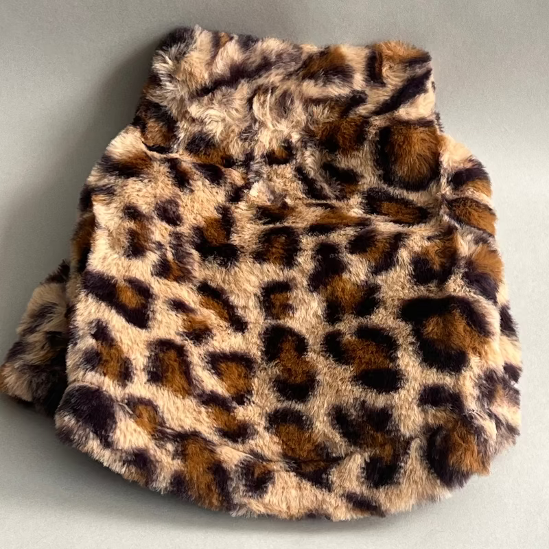 CHAQUETA PELUCHE, TAZAS PEQUEÑAS A MEDIANA