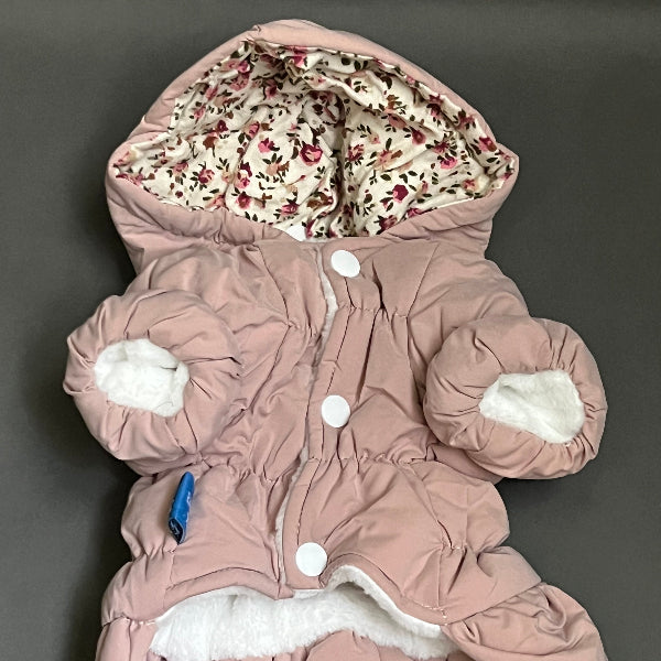 CALIENTITA, CAPITONEADA, COMODA. FACIL DE PONER, CIERRE DE BOTONES, CAPUCHA. PARA RAZAS PEQUEÑAS A MEDIANAS