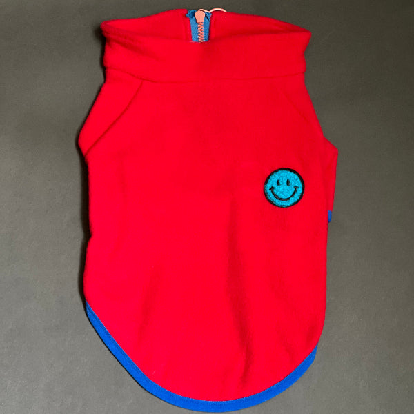 SUDADERA CON MEDIO CIERRE TELA POLAR, DELICIOSAS Y CALIENTITAS PARAR AZAS PEQUEÑAS Y GRANDES.COLOR ROJO